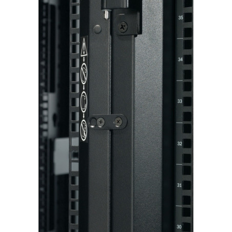 PC NetShelter SX, Server Rack Enclosure, 42U, Black, 1991.4H x 750W x 1070D mm