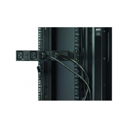 APC  Basic Rack PDU AP7526
